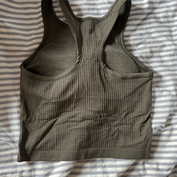 LULULEMON CROPPED TANK TOP SPORTS BRA GREEN SIZE 6 - Picture 5 of 6
